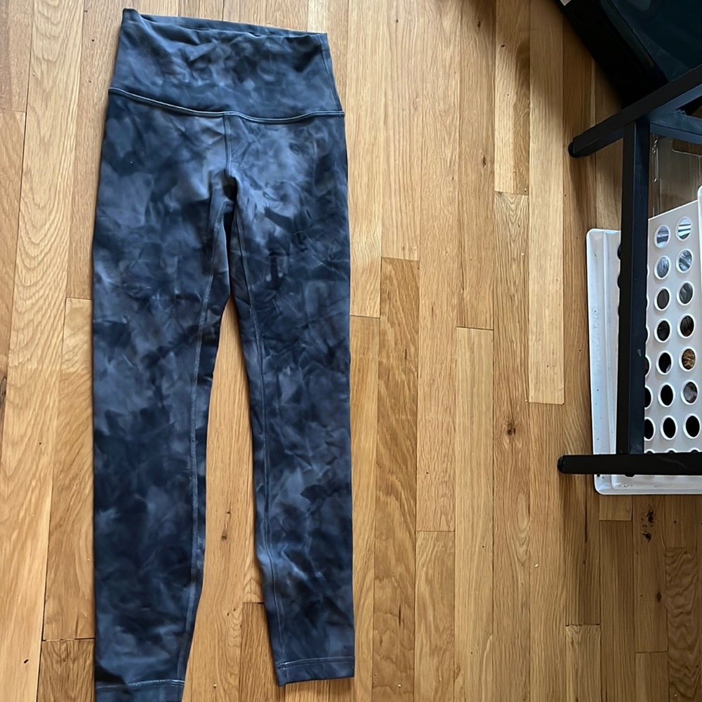Lululemon wunder train diamond dye size 4 leggings